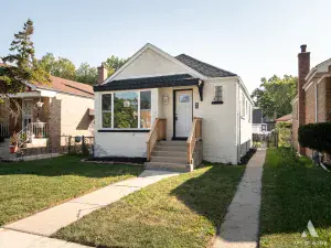 655 HIRSCH Avenue Calumet City IL 60409 MLS #MRD12494195 64 broker reciprocity