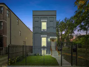 26 E 101st Place Chicago IL 60628 MLS #MRD12359713 60 broker reciprocity
