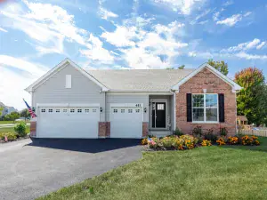 906 N Carly Circle Yorkville IL 60560 MLS #MRD12328585 52 broker reciprocity