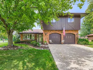 104 Parkchester Road Elk Grove Village IL 60007 MLS #MRD12479705 58 broker reciprocity