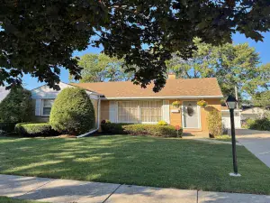 19 S Waller Avenue Chicago IL 60644 MLS #MRD12490730 60 broker reciprocity