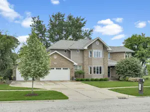 2220 Lawlor Court Naperville IL 60564 MLS #MRD12260079 48 broker reciprocity