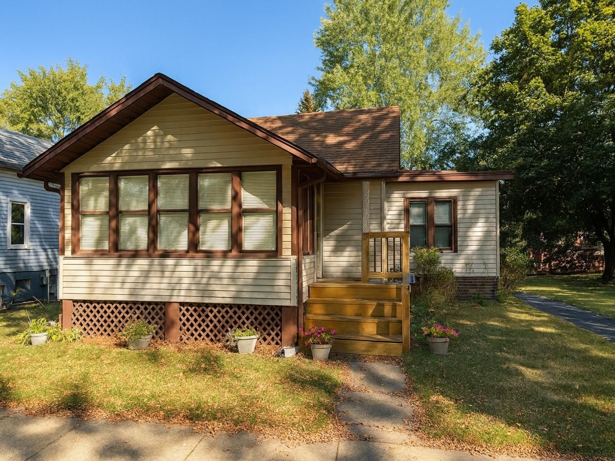 943 Charles Street Aurora IL 60506 MLS #MRD12492277 45 MLS #MRD12492277 image #0