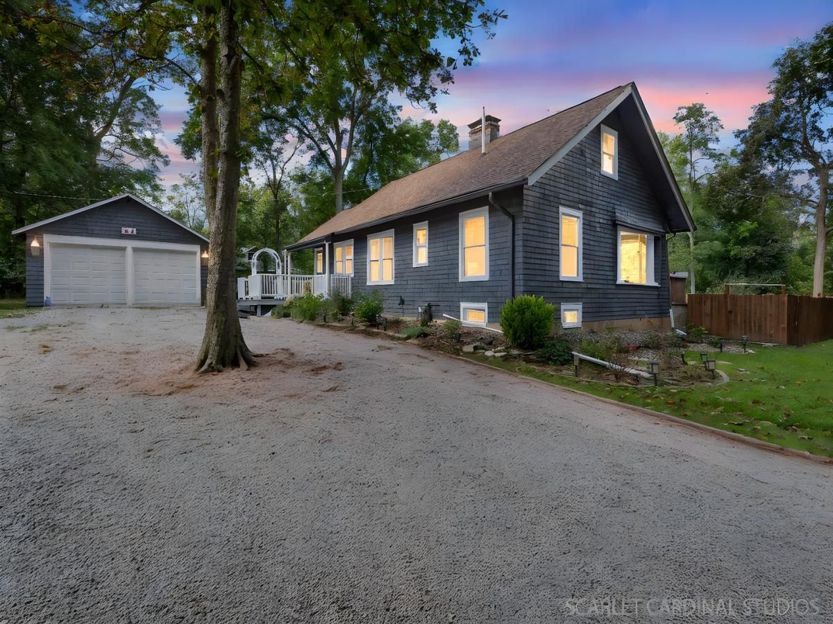 34 Lake Drive West Chicago IL 60185 MLS #MRD12492314 45 MLS #MRD12492314 image #0