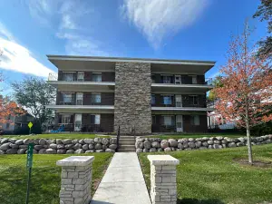 301 N Madison Street #4C Woodstock IL 60098 MLS #MRD12497740 28 broker reciprocity