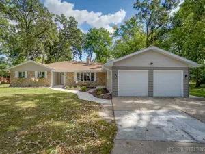 801 S Parkside Drive Round Lake IL 60073 MLS #MRD12441407 60 broker reciprocity