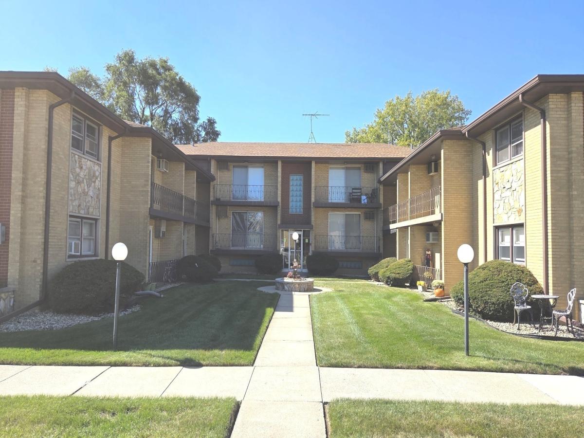 18318 Exchange Avenue #1B Lansing IL 60438 MLS #MRD12492461 45 MLS #MRD12492461 image #0