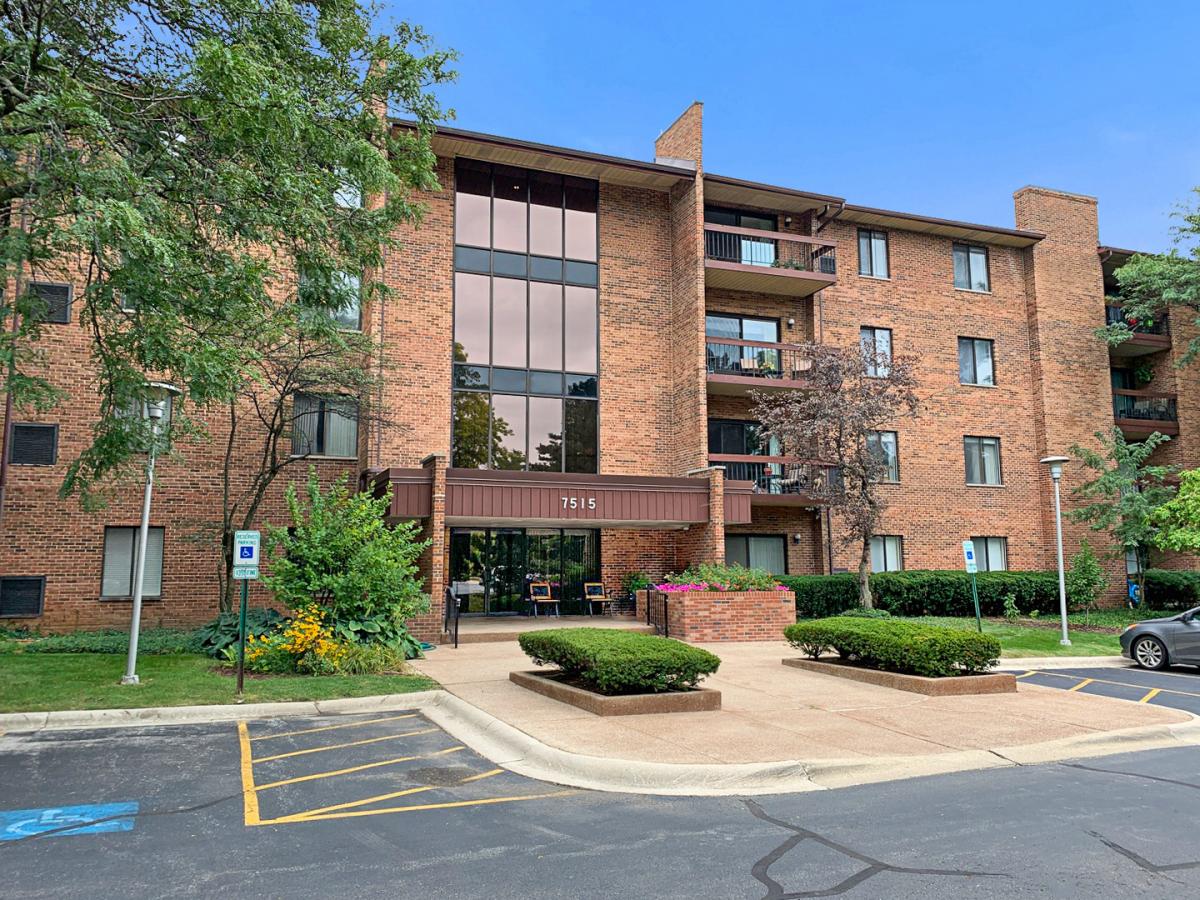 7515 Nantucket Drive #404 Darien IL 60561 MLS #MRD12492664 45 MLS #MRD12492664 image #0
