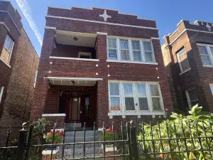 8126 S Vernon Avenue Chicago IL 60619 MLS #MRD12491587 62 broker reciprocity
