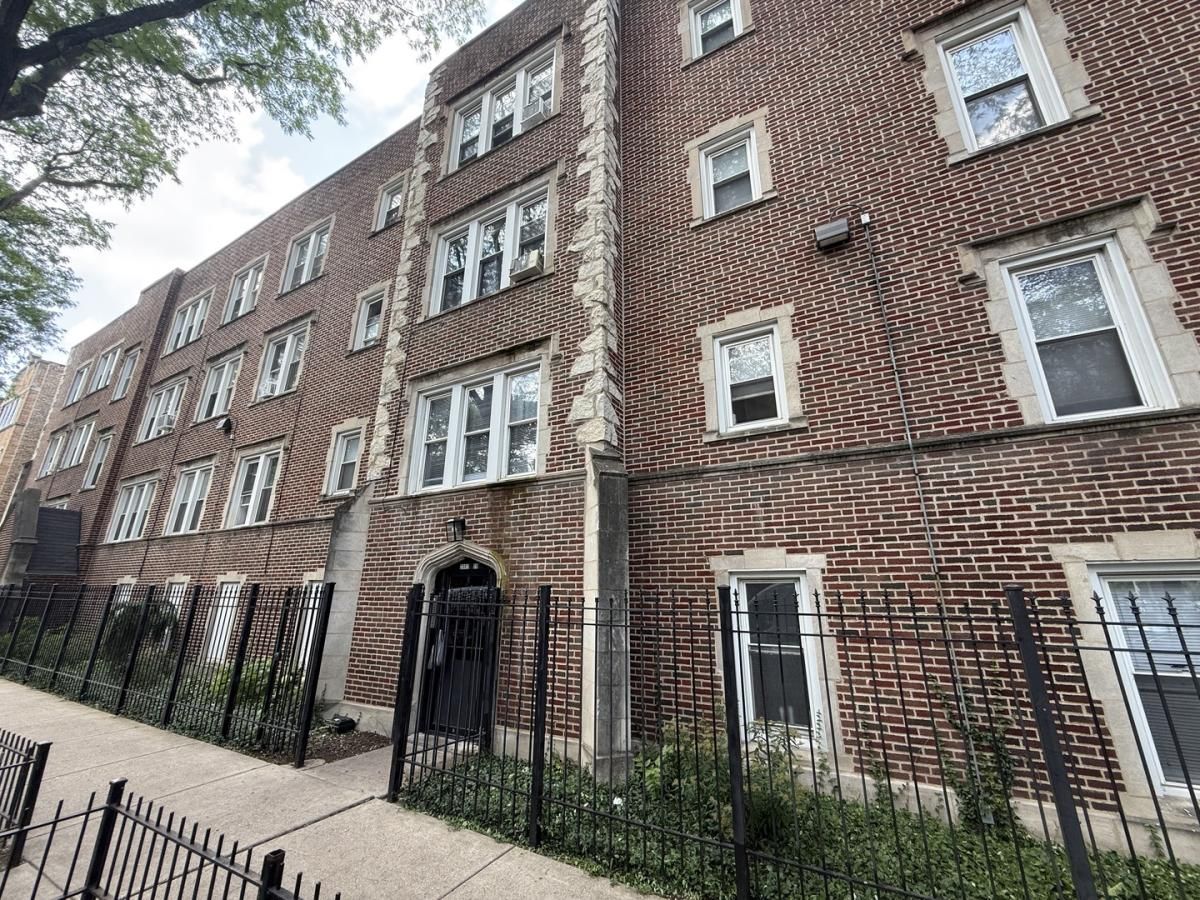 2004 W Jarvis Avenue #3 Chicago IL 60645 MLS #MRD12492829 45 MLS #MRD12492829 image #0
