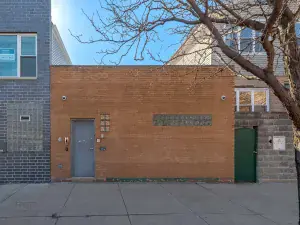 4323 W Madison Street Chicago IL 60624 MLS #MRD12446737 60 broker reciprocity