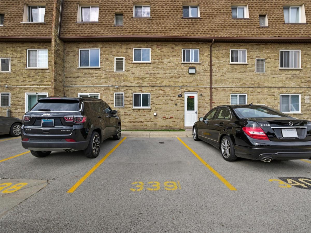 9427 Bay Colony Drive #2S Des Plaines IL 60016 MLS #MRD12493160 45 MLS #MRD12493160 image #0
