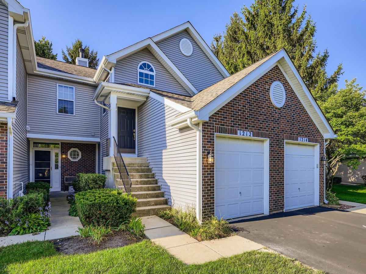 1212 Shawford Way Elgin IL 60120 MLS #MRD12493321 45 MLS #MRD12493321 image #0