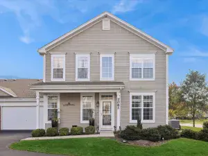 545 Metropolitan Street Aurora IL 60502 MLS #MRD12500124 50 broker reciprocity