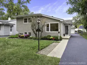 1035 Talma Street Aurora IL 60505 MLS #MRD12502693 62 broker reciprocity