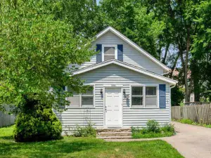 2108 Beach Drive Fox River Grove IL 60021 MLS #MRD12461882 50 broker reciprocity
