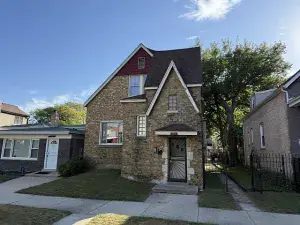 6706 S Parnell Avenue Chicago IL 60621 MLS #MRD12263946 64 broker reciprocity
