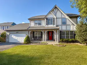 3162 Eastbank Circle Mundelein IL 60060 MLS #MRD12479057 60 broker reciprocity