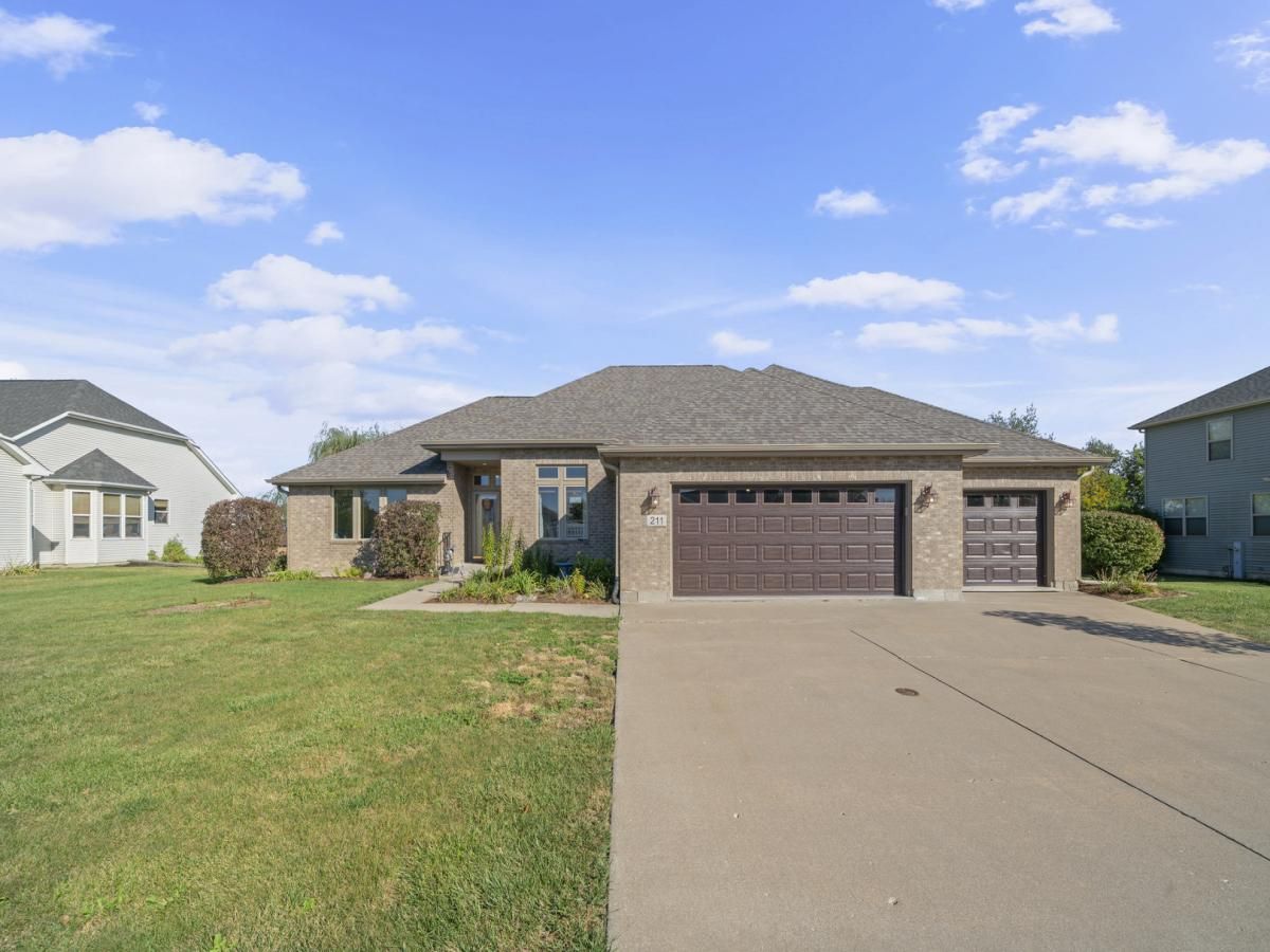 211 Wabansi Trail Paw Paw IL 61353 MLS #MRD12493764 37 MLS #MRD12493764 image #0