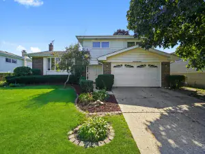 310 Nottingham Avenue Glenview IL 60025 MLS #MRD12467574 56 broker reciprocity