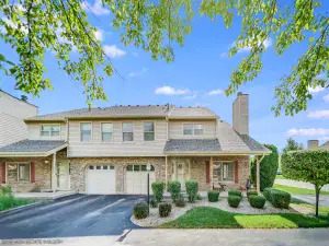 6740 180th W Street #1E Tinley Park IL 60477 MLS #MRD12500699 50 broker reciprocity