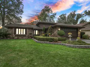 635 S Finley Road Lombard IL 60148 MLS #MRD12444338 46 broker reciprocity