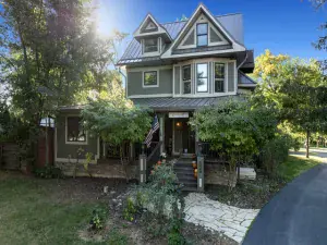 6010 S Cass Avenue Westmont IL 60559 MLS #MRD12368147 48 broker reciprocity