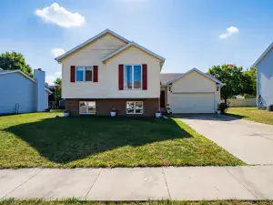 8 Spiria Court Bloomington IL 61701 MLS #MRD12459881 62 broker reciprocity