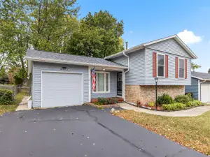 1703 22nd Street Rockford IL 61108 MLS #MRD12498432 60 broker reciprocity