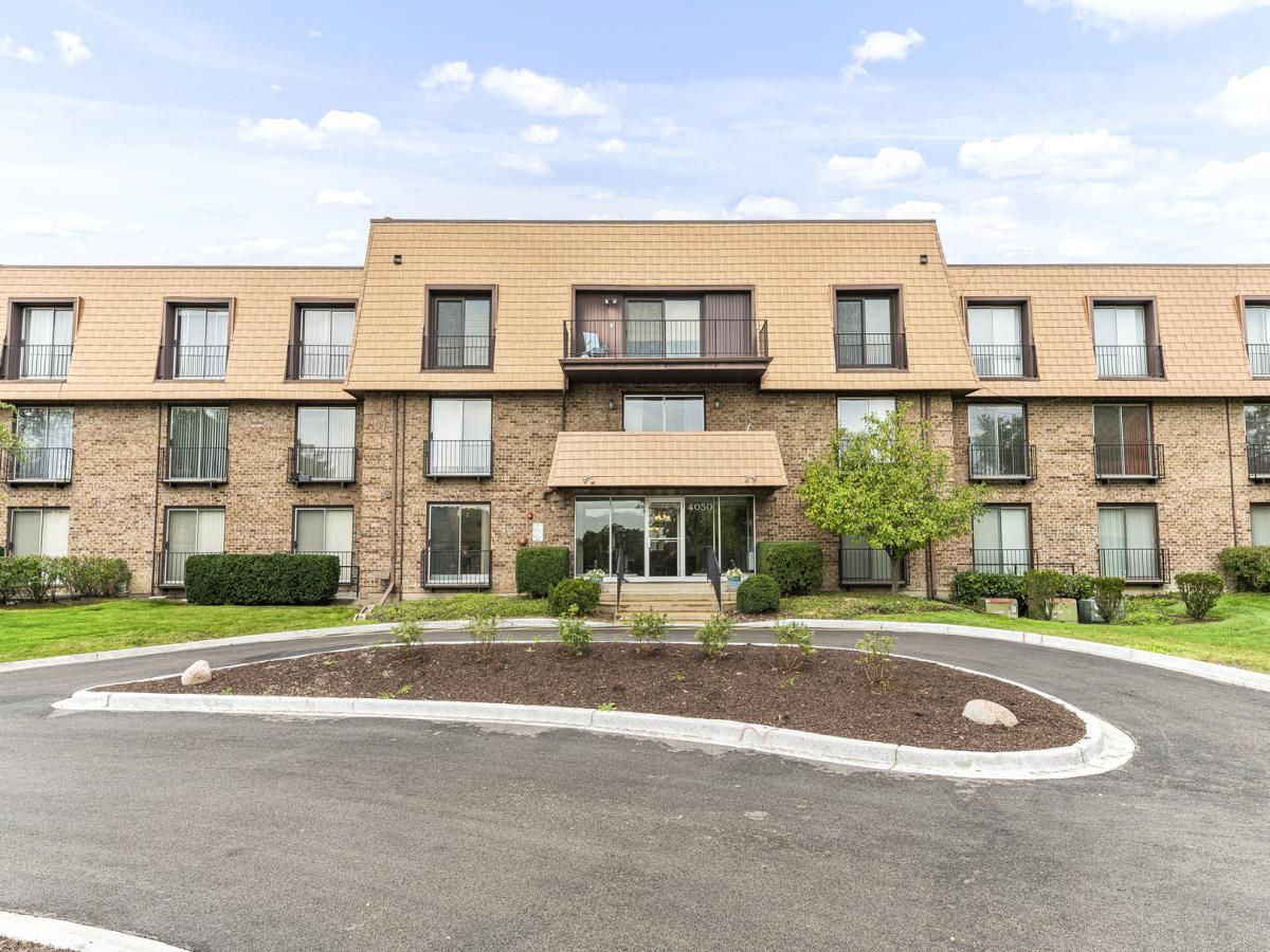 4050 Dundee Road #205 Northbrook IL 60062 MLS #MRD12494767 45 MLS #MRD12494767 image #0