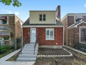 8409 S Brandon Avenue Chicago IL 60617 MLS #MRD12418610 48 broker reciprocity