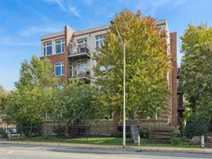 1032 N Austin Boulevard #1N Oak Park IL 60302 MLS #MRD12503714 58 broker reciprocity