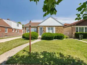 7638 Knox Avenue Skokie IL 60076 MLS #MRD12491532 48 broker reciprocity