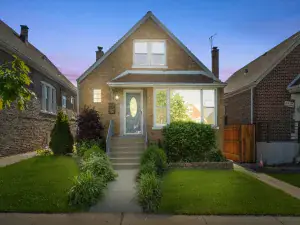 6857 W 63rd Place Chicago IL 60638 MLS #MRD12444671 58 broker reciprocity