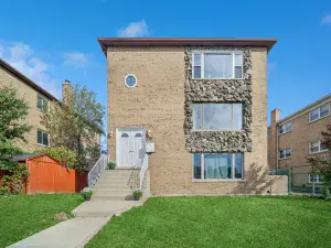 3815 W Diversey Avenue Chicago IL 60647 MLS #MRD12457269 58 broker reciprocity