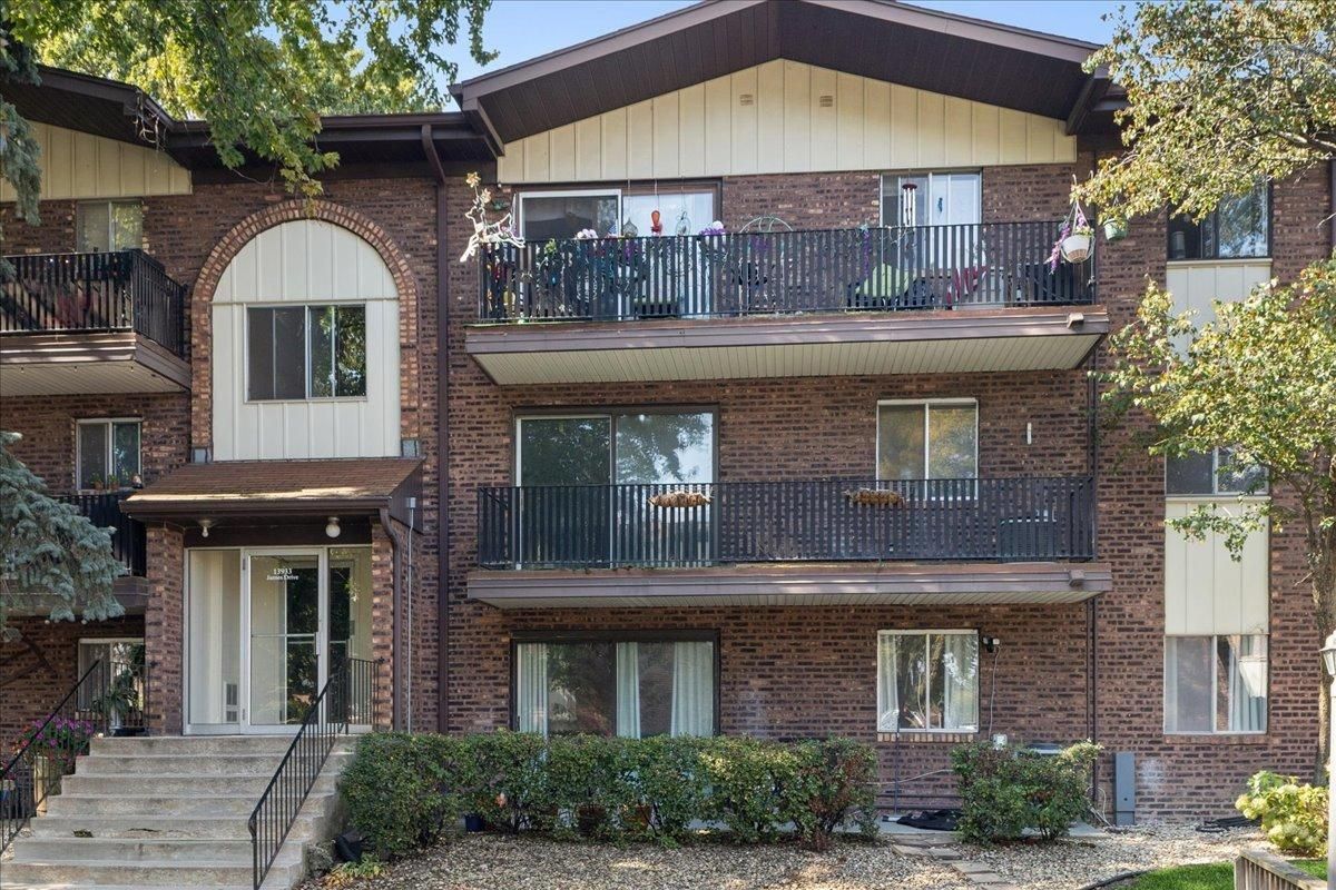 13933 James Drive #816 Crestwood IL 60418 MLS #MRD12495866 45 MLS #MRD12495866 image #0