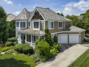 2531 Violet Street Glenview IL 60026 MLS #MRD12490353 60 broker reciprocity