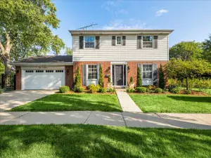905 W Palm Drive Mount Prospect IL 60056 MLS #MRD12410528 64 broker reciprocity