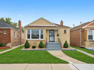 8235 S Woodlawn Avenue Chicago IL 60619 MLS #MRD12463651 46 broker reciprocity