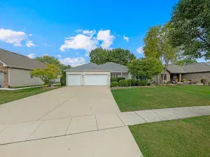 801 S Parkside Drive Round Lake IL 60073 MLS #MRD12441407 54 broker reciprocity