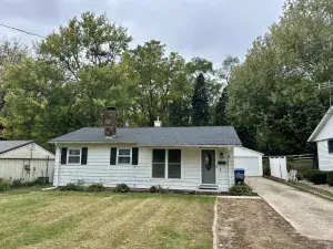 619 Squires Avenue Dixon IL 61021 MLS #MRD12467339 50 broker reciprocity