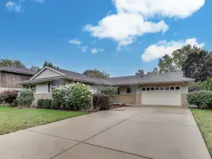 2020 Juniper Court Glendale Heights IL 60139 MLS #MRD12504106 40 broker reciprocity