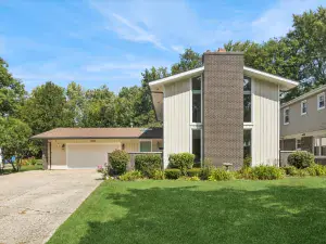2S200 Valley Road Lombard IL 60148 MLS #MRD12446682 64 broker reciprocity