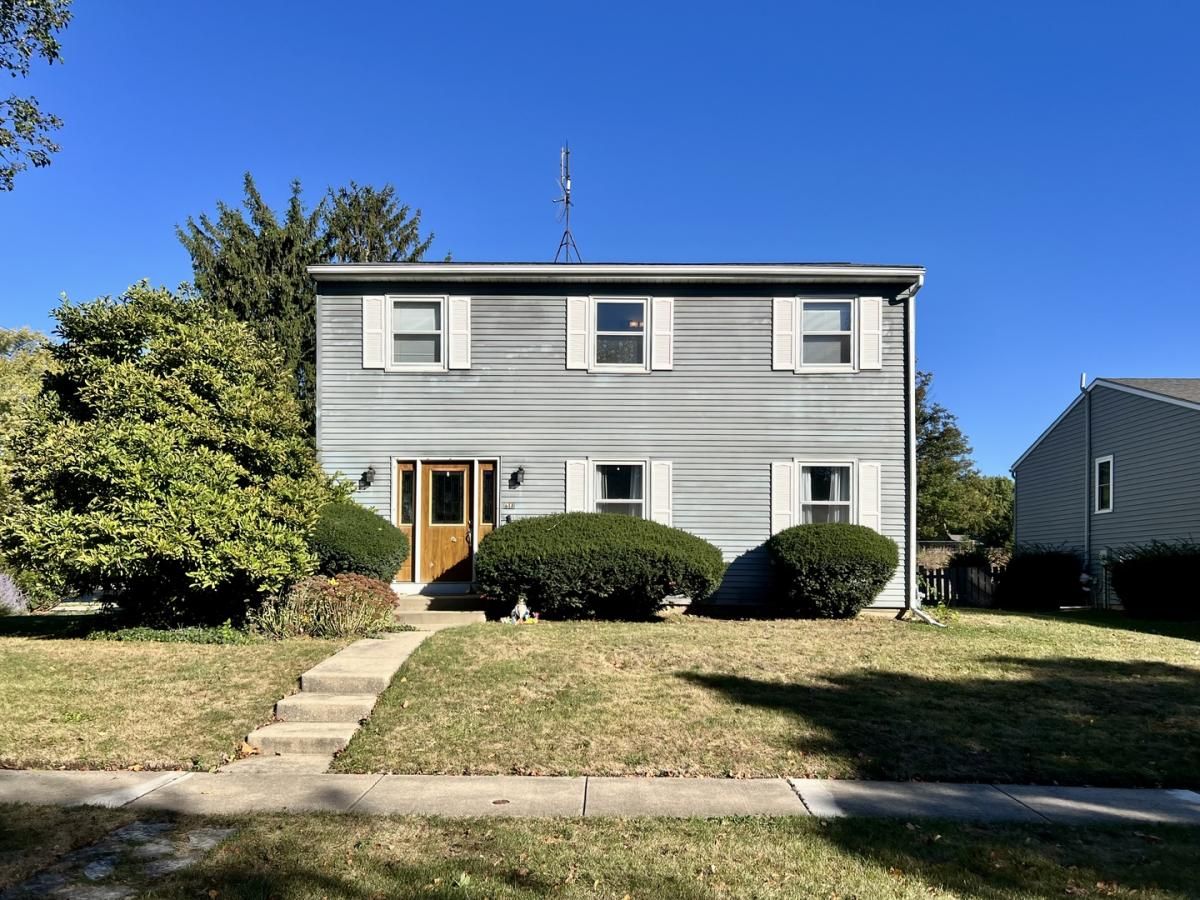 63 Brookshire Green Bloomington IL 61704 MLS #MRD12496718 45 MLS #MRD12496718 image #0