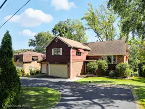 8990 W 99th Street Palos Hills IL 60465 MLS #MRD12471165 62 broker reciprocity