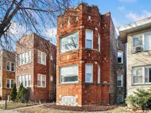 7352 S Lowe Avenue Chicago IL 60621 MLS #MRD12502203 46 broker reciprocity