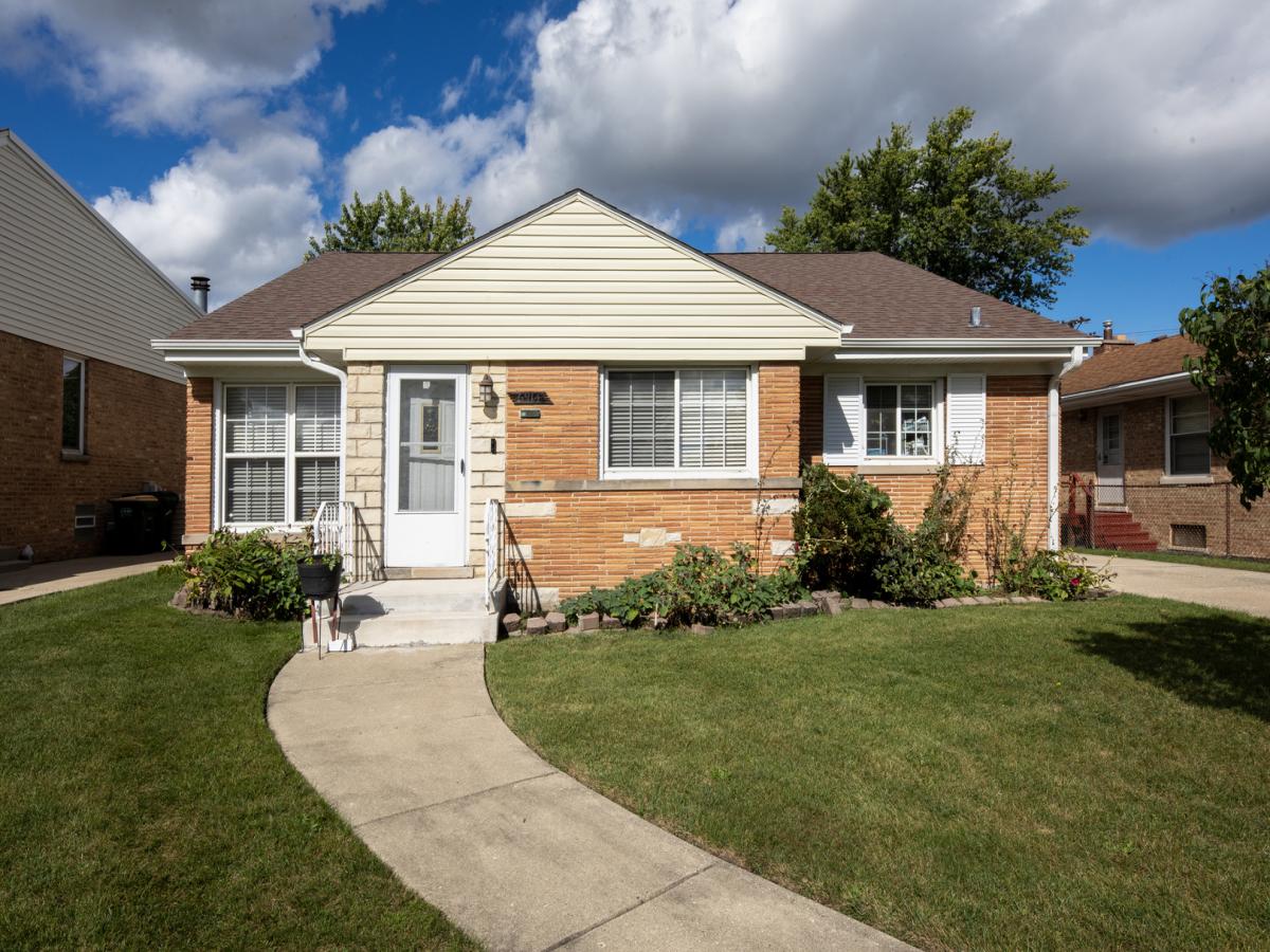 6914 W Oakton Court Niles IL 60714 MLS #MRD12496772 45 MLS #MRD12496772 image #0