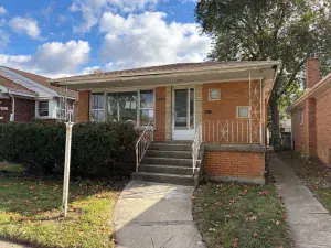 10803 S Edbrooke Avenue Chicago IL 60628 MLS #MRD12392332 48 broker reciprocity