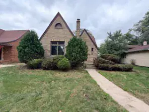 18204 Exchange Avenue #1 Lansing IL 60438 MLS #MRD12471091 54 broker reciprocity