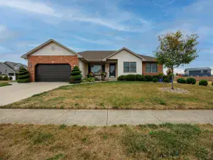 1710 Bluestone Drive Normal IL 61761 MLS #MRD12149071 62 broker reciprocity